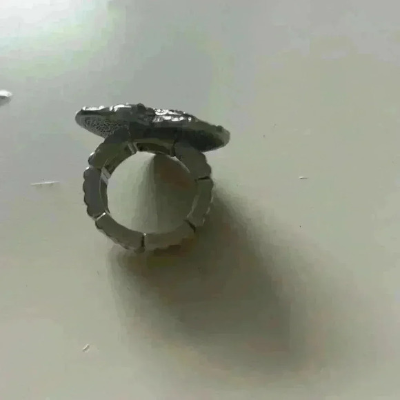 Super  cute y2k ring - Picture 2 of 3